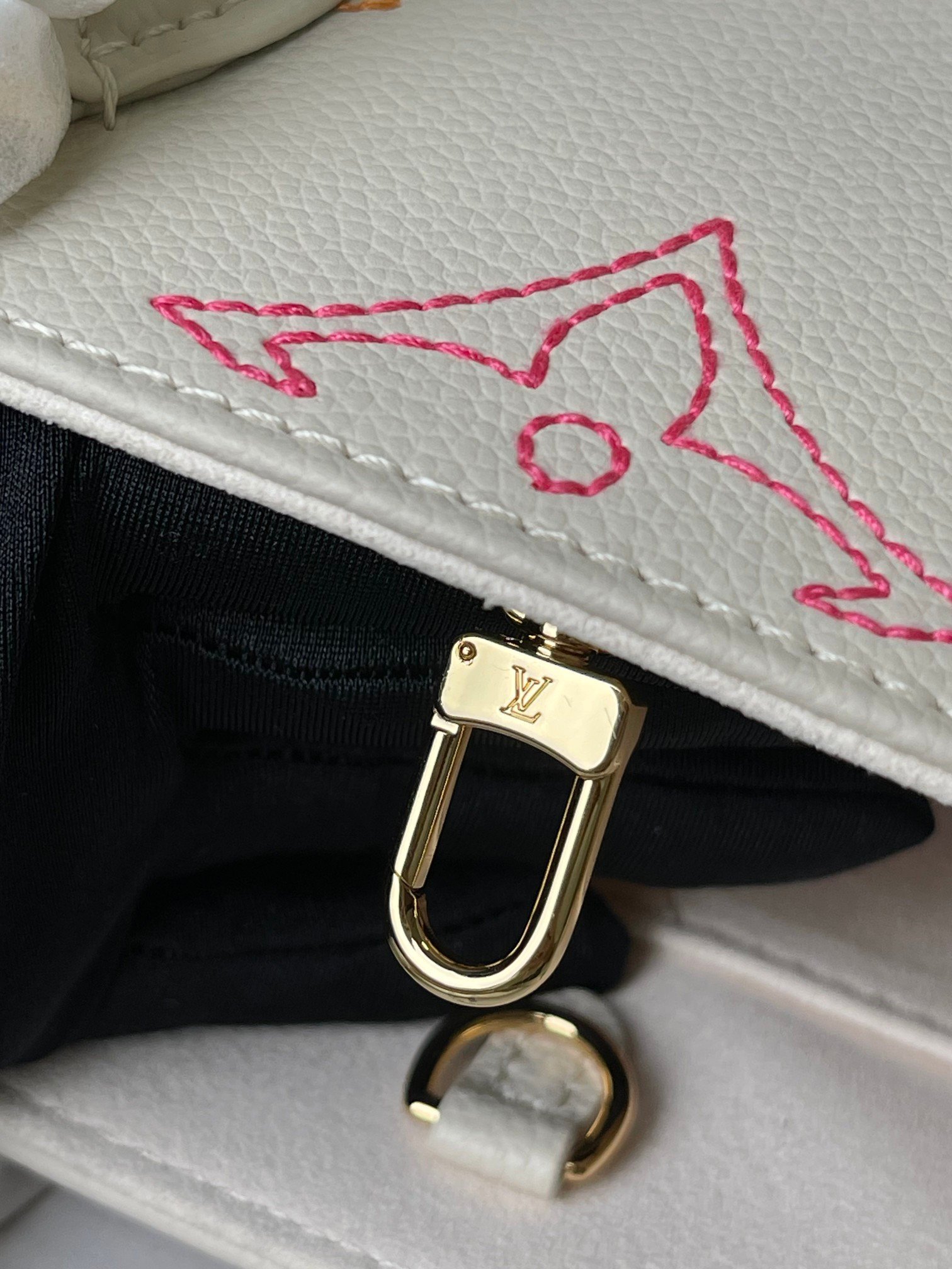Louis Vuitton / LV Onthego M45653 size:25*19*11.5cm