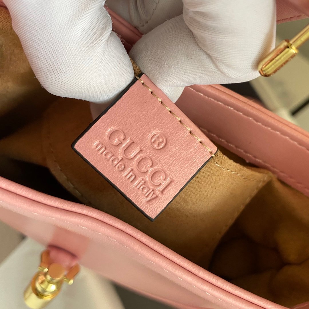 GUCCI
