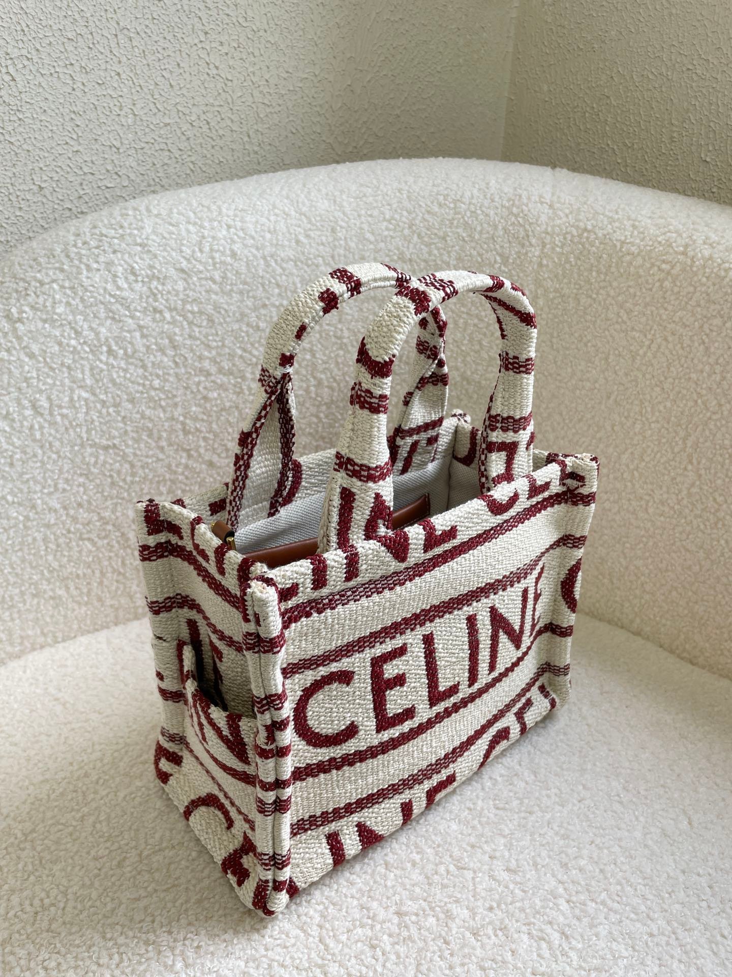 CELINE