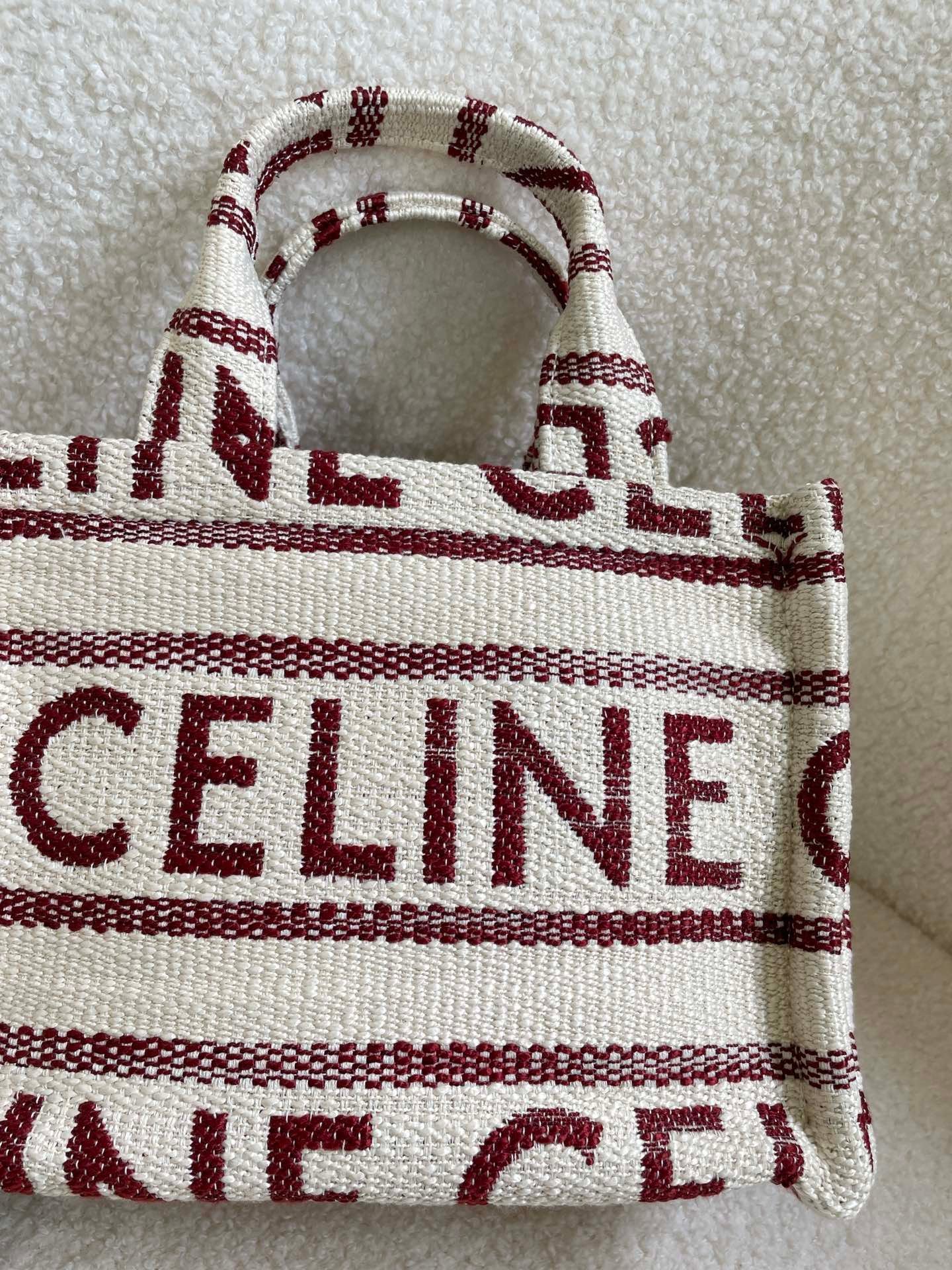 CELINE
