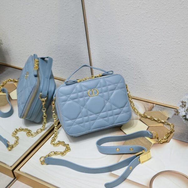 DIOR