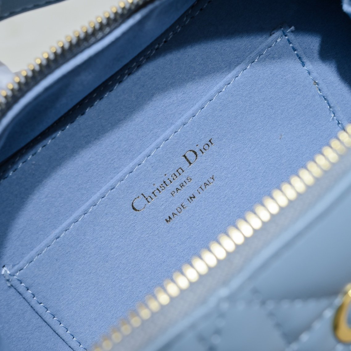 DIOR