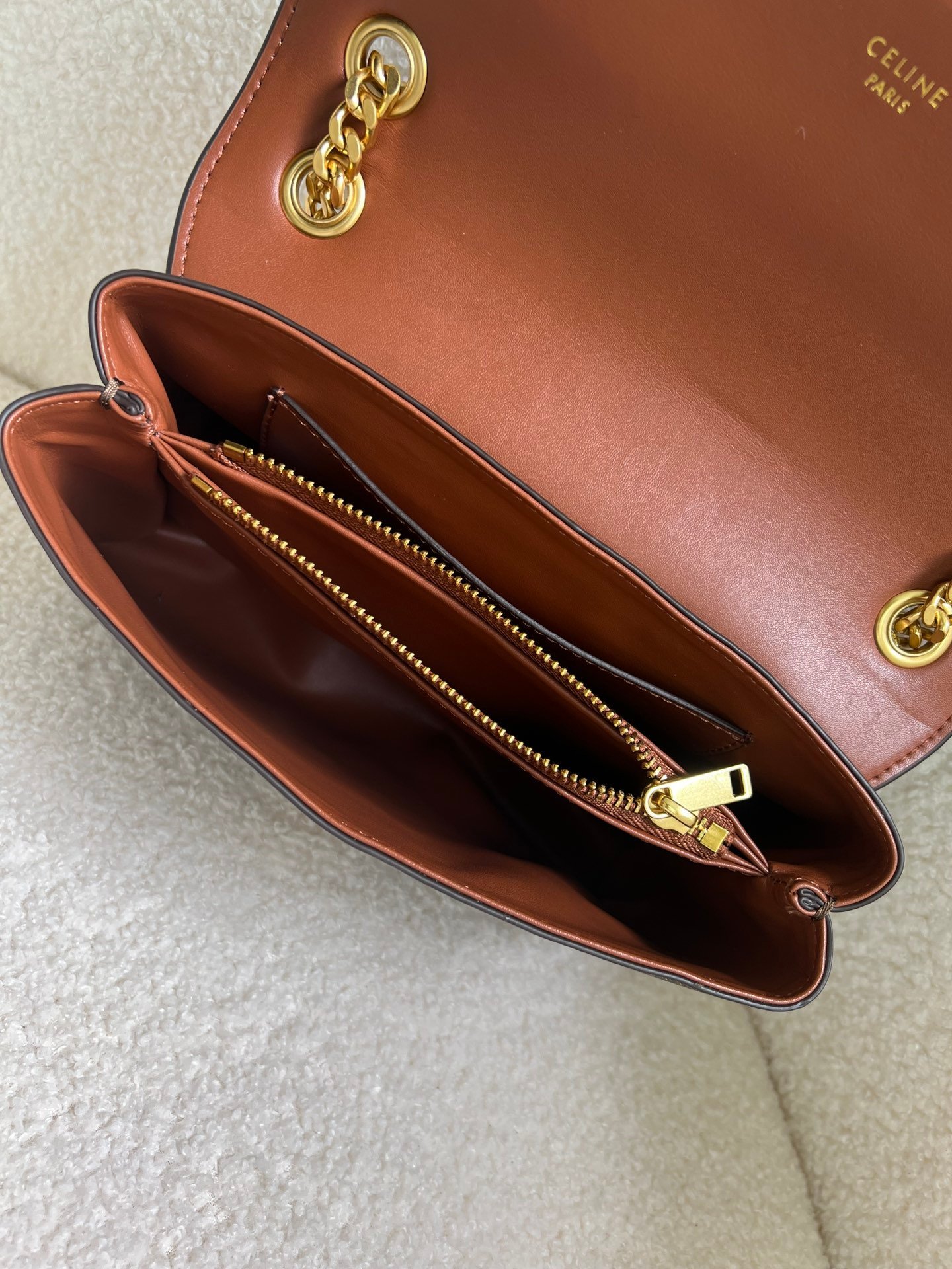 CELINE