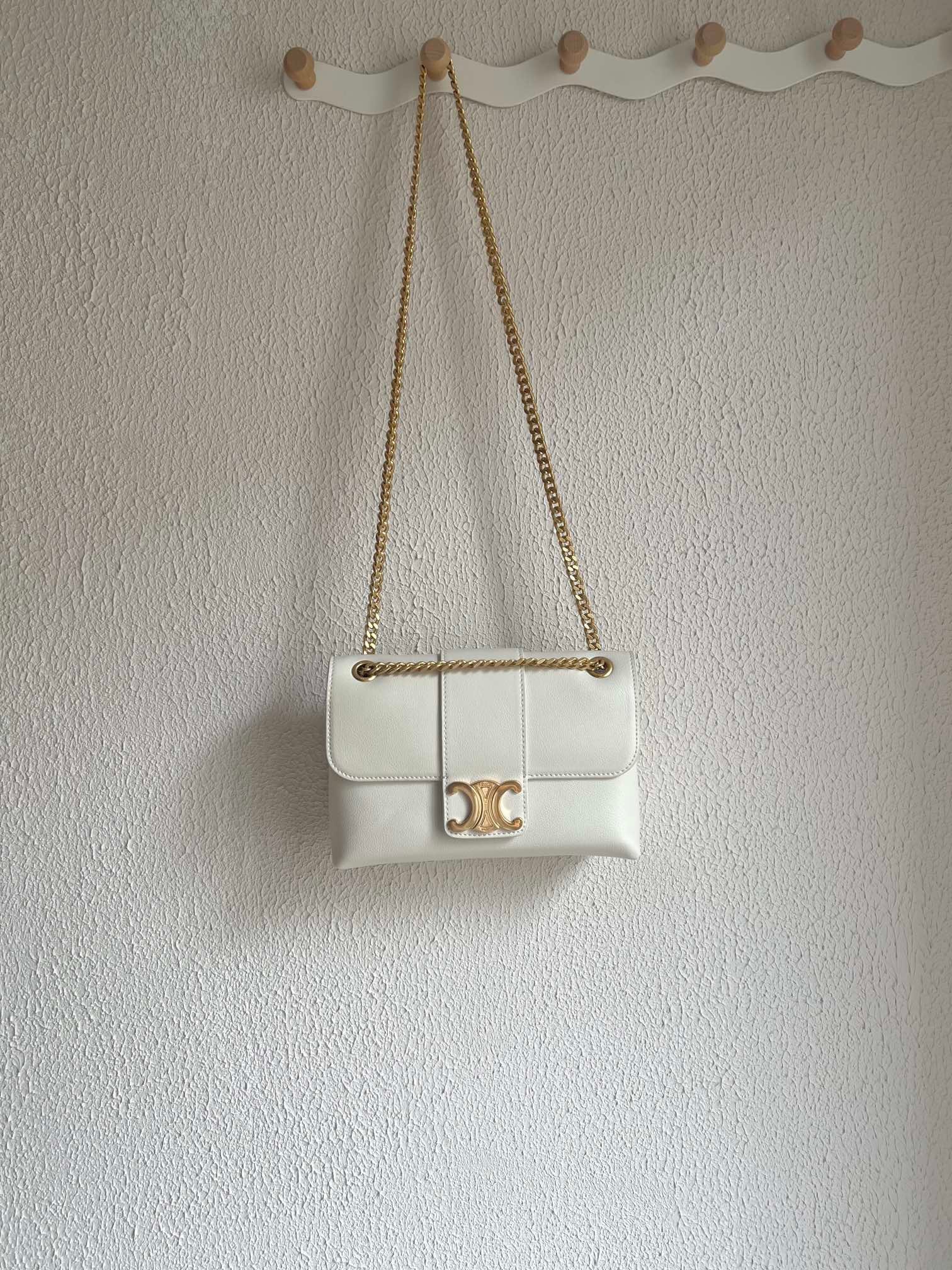 CELINE