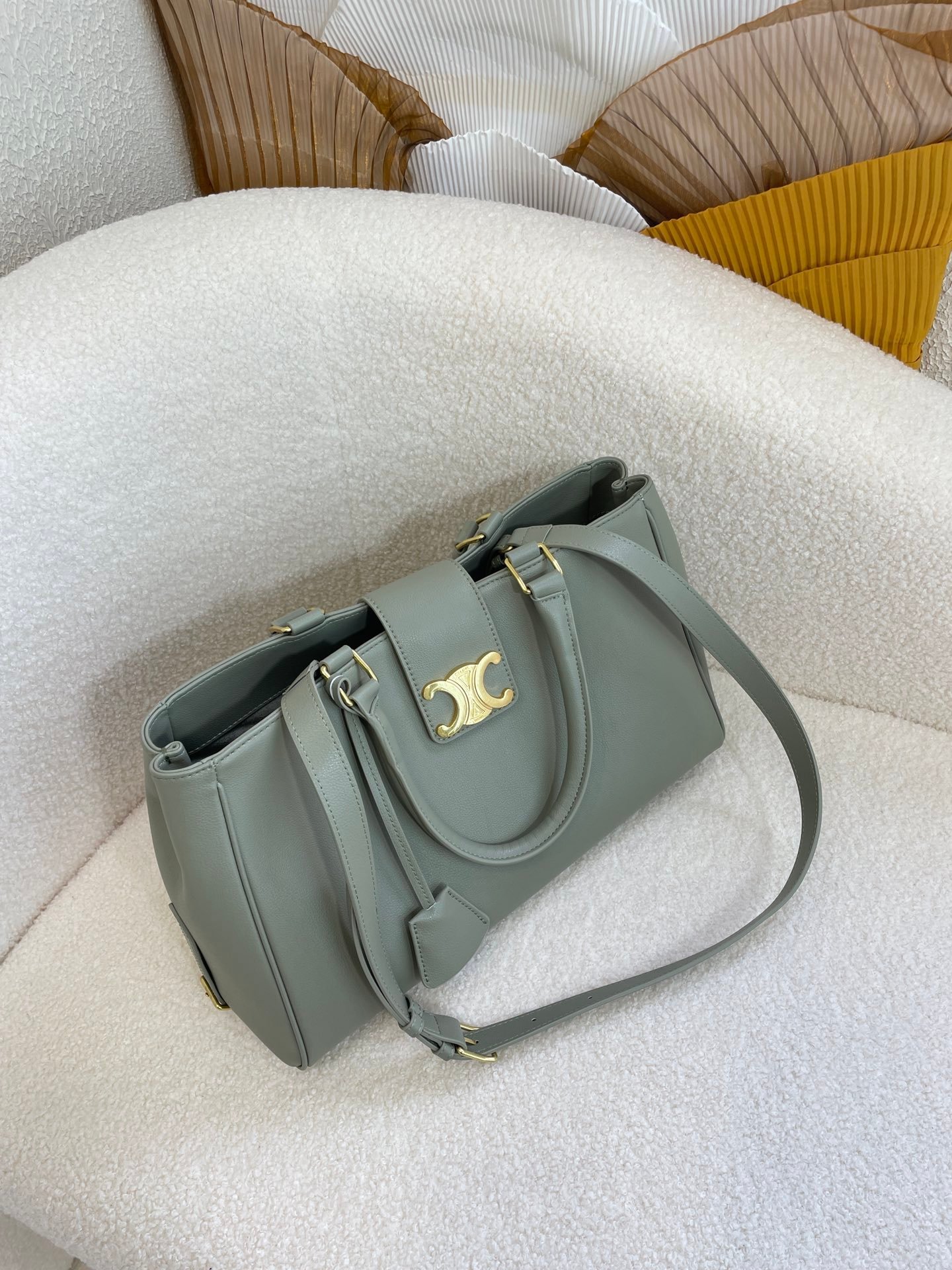 CELINE