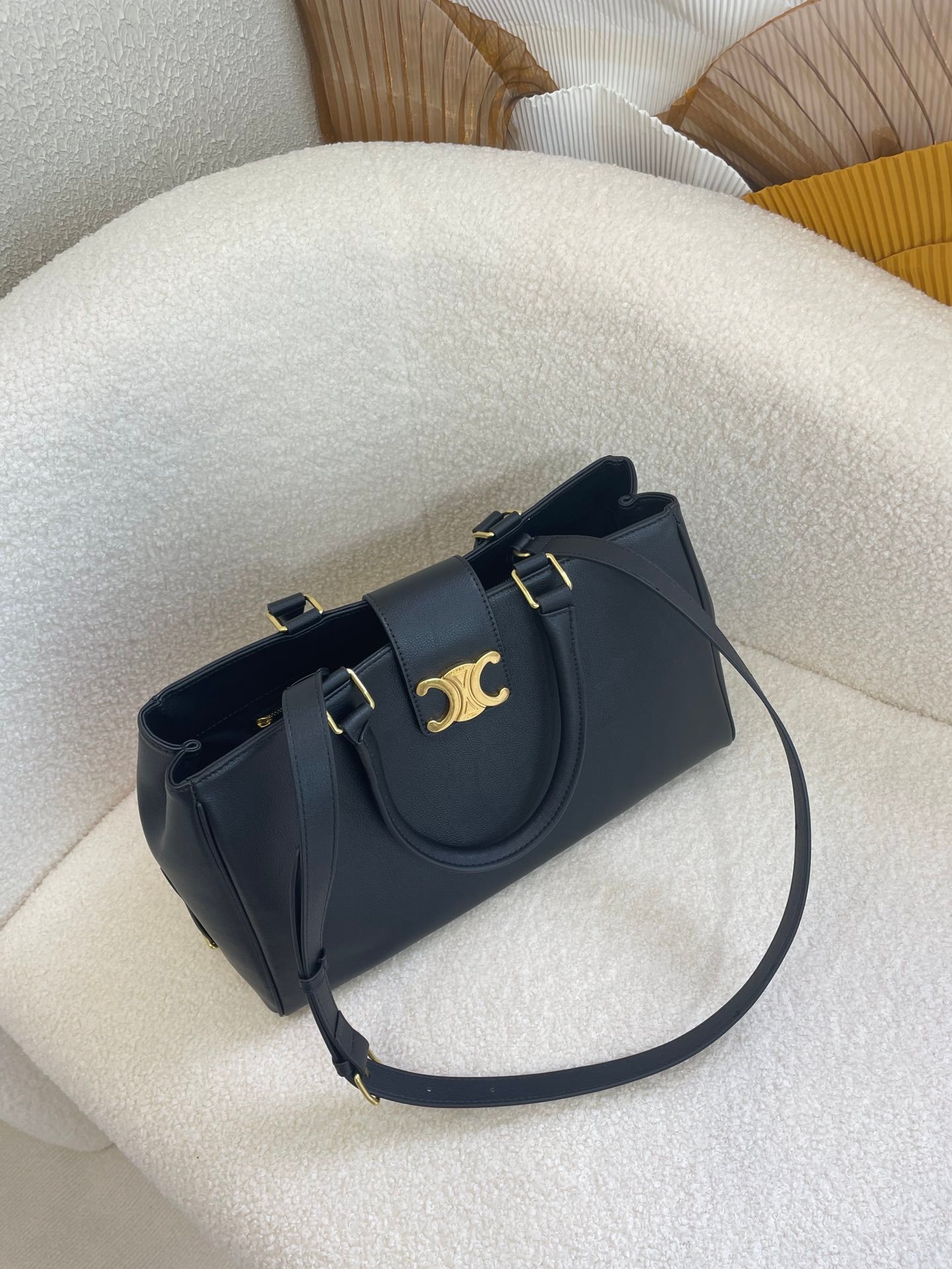 CELINE