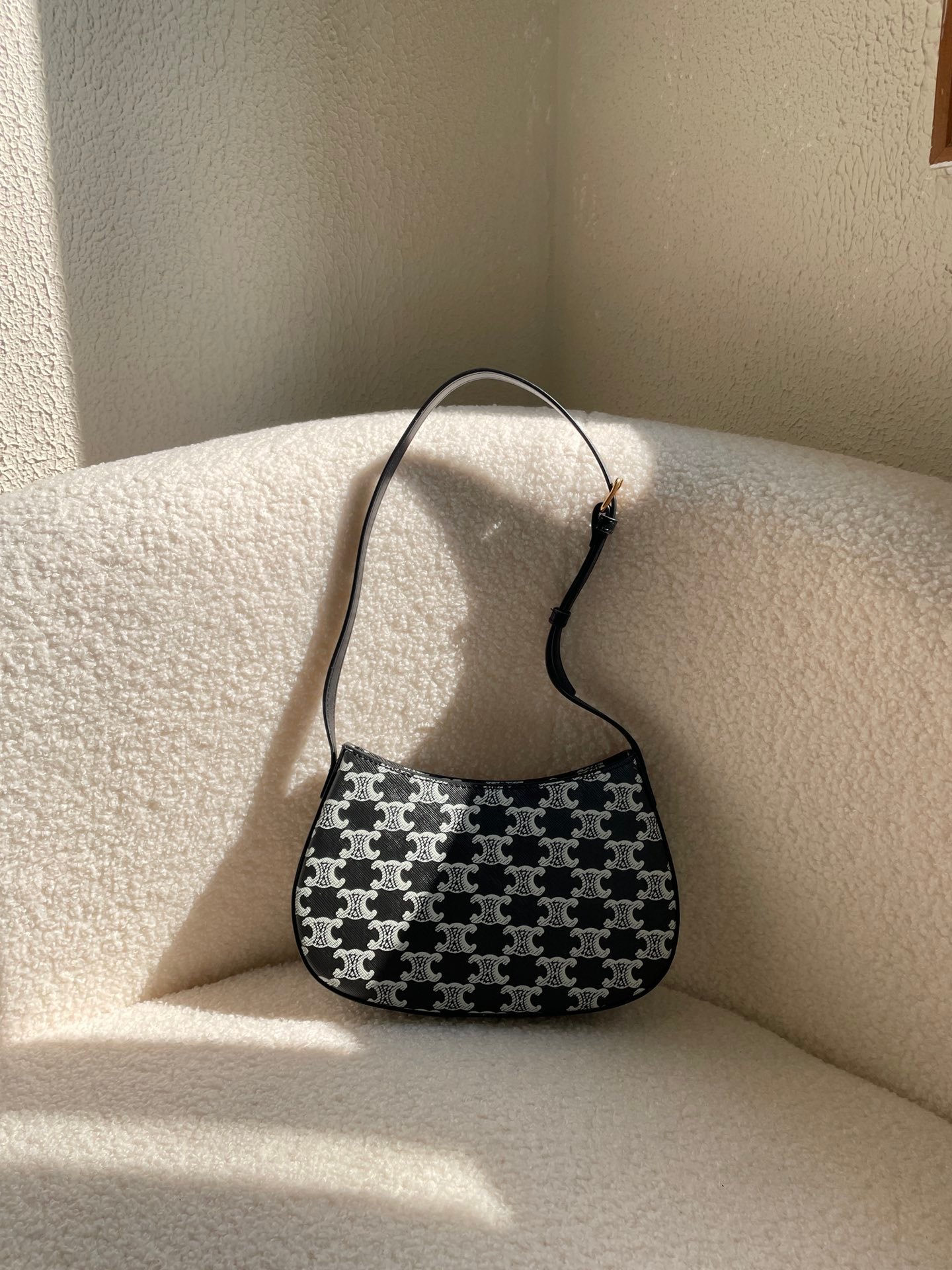 CELINE