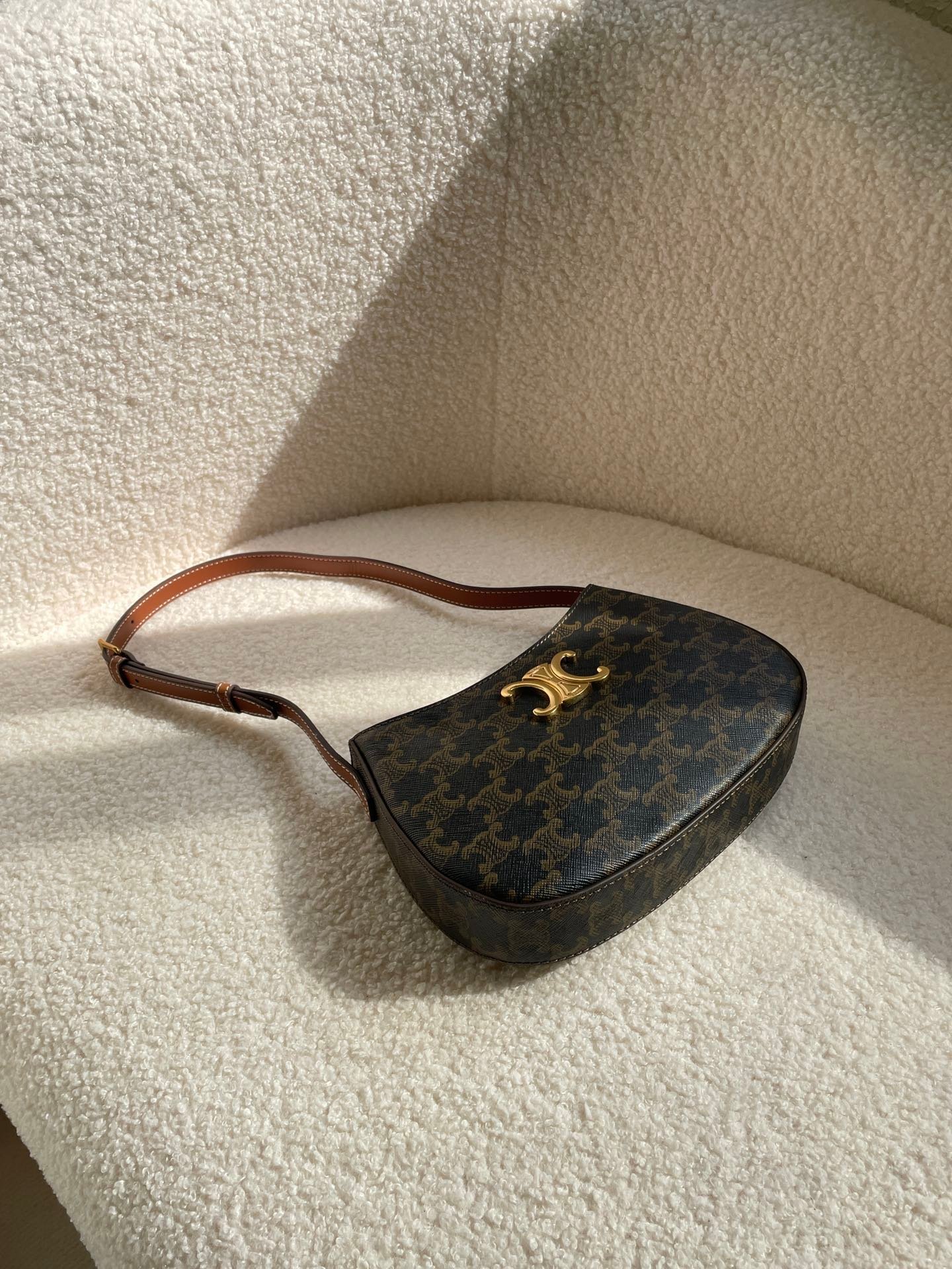 CELINE