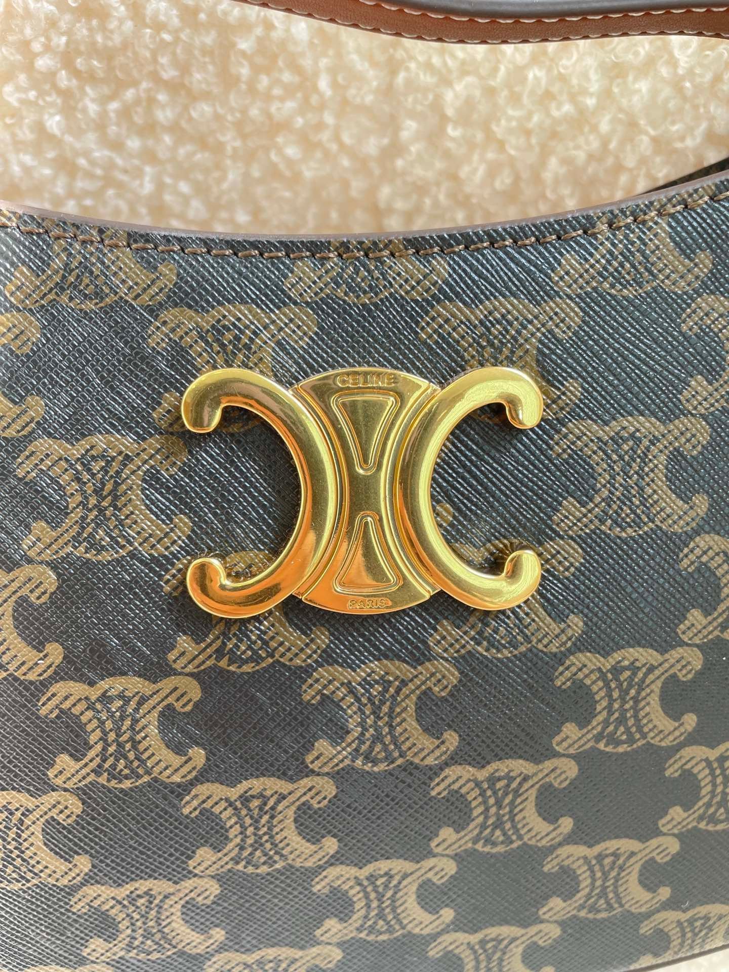 CELINE