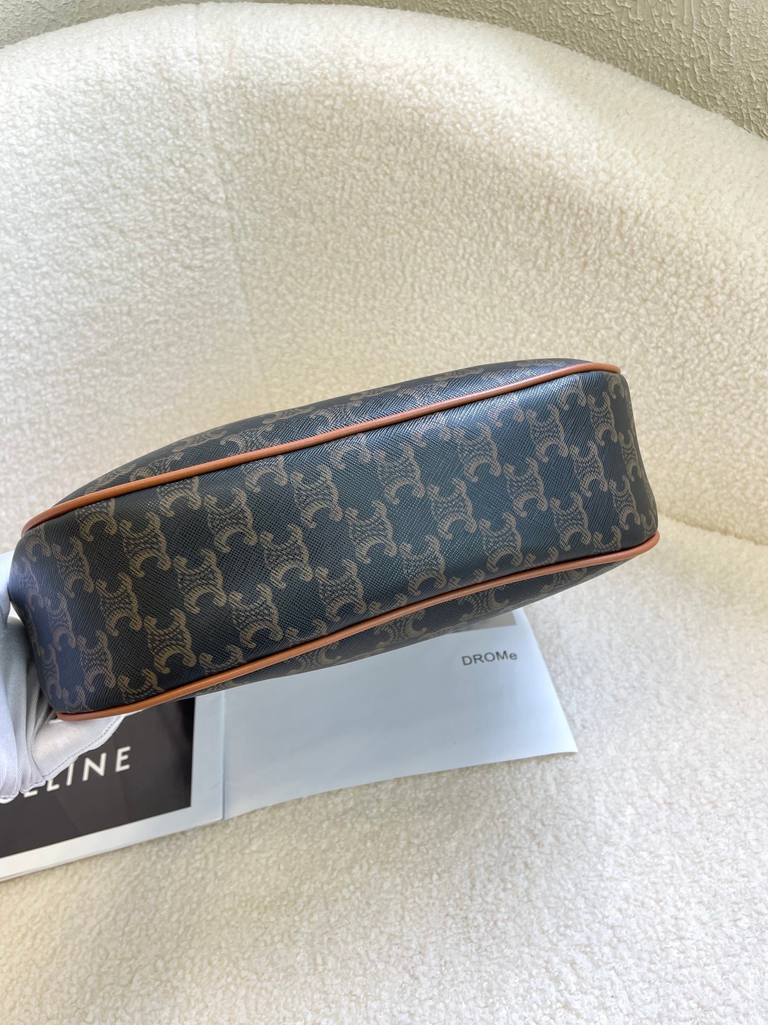 CELINE