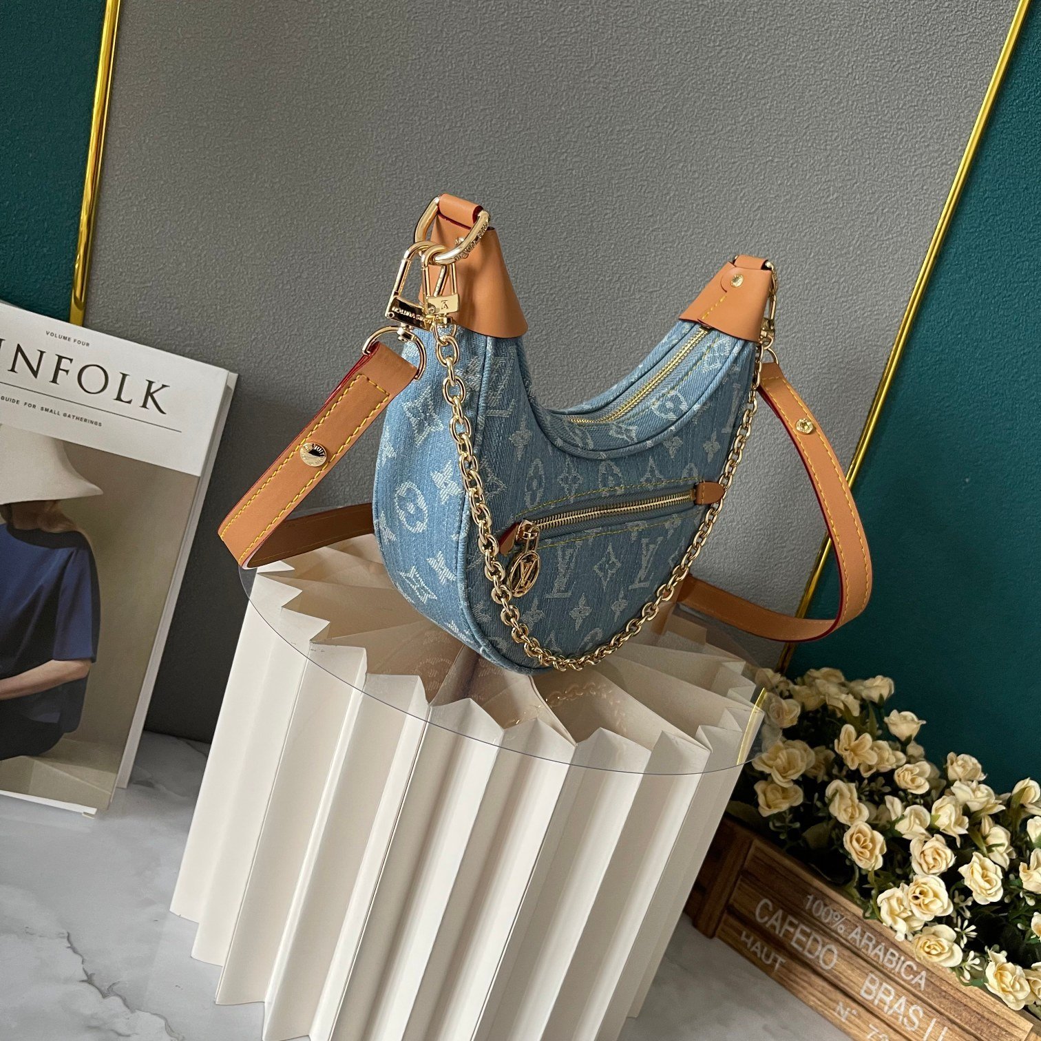 LOUIS VUITTON