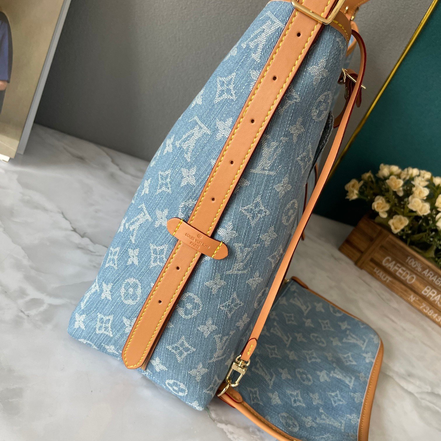 LOUIS VUITTON