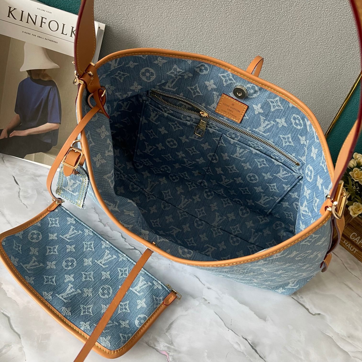 LOUIS VUITTON