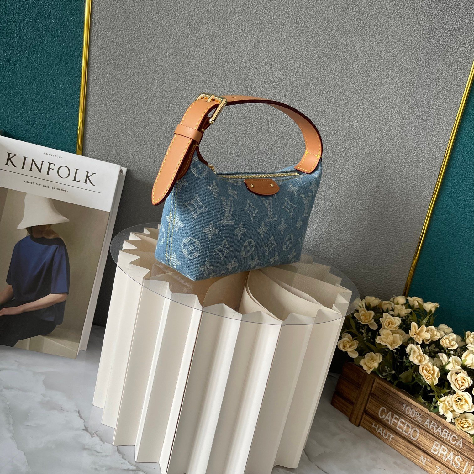 LOUIS VUITTON