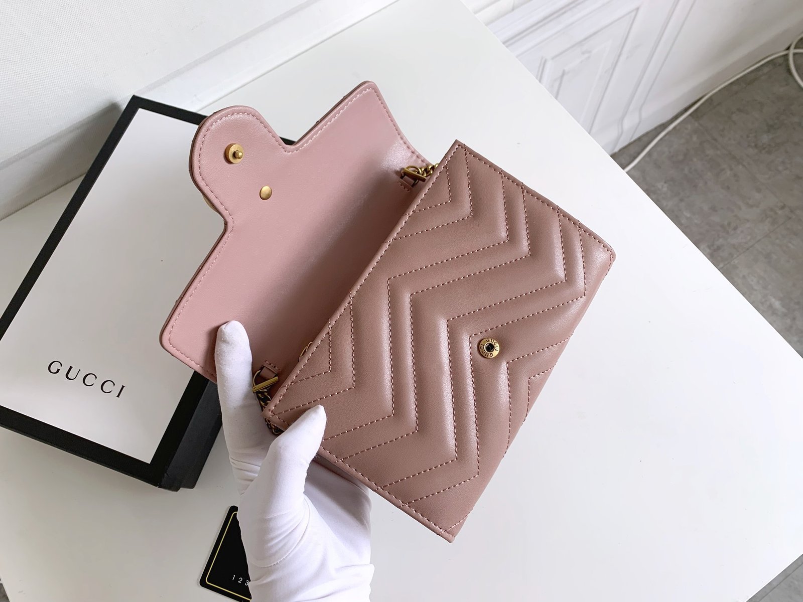GUCCI