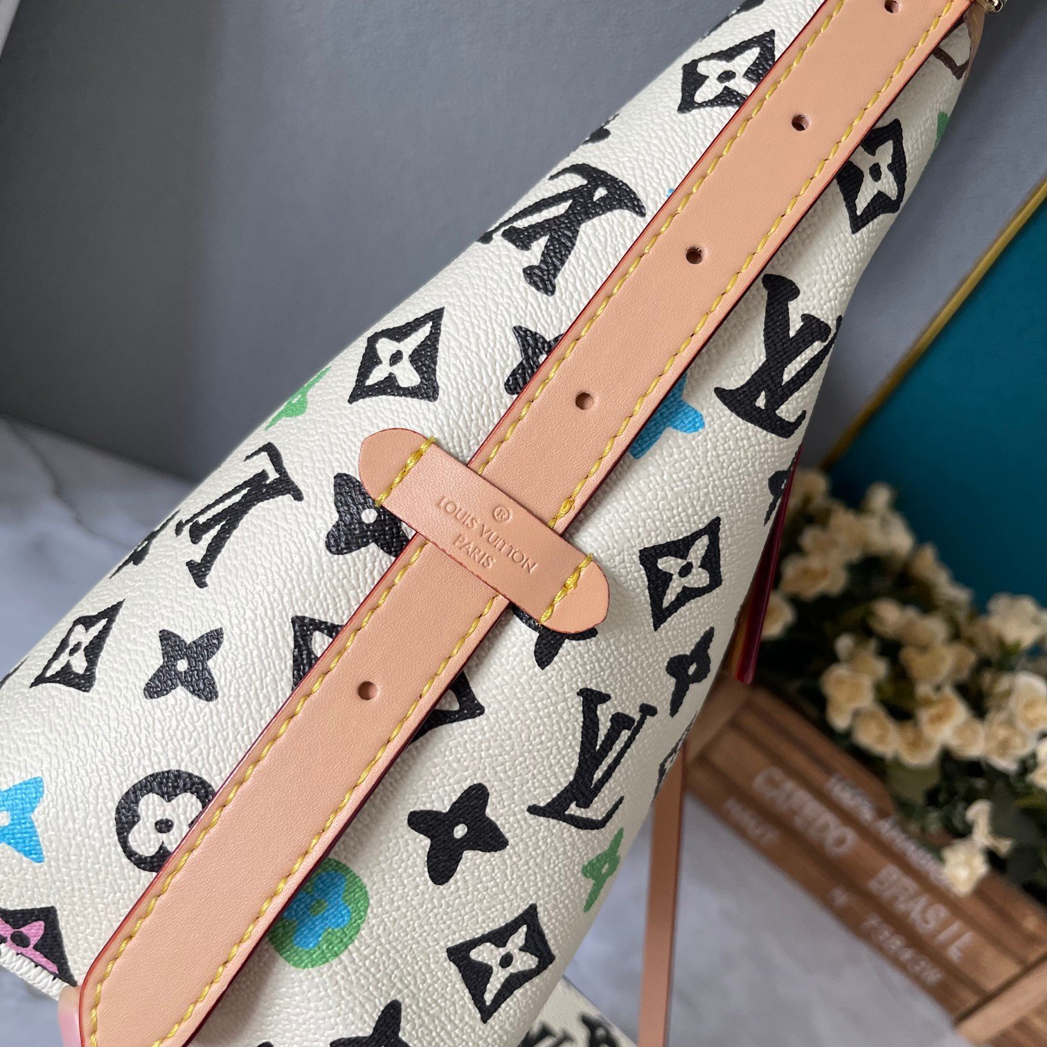 LOUIS VUITTON