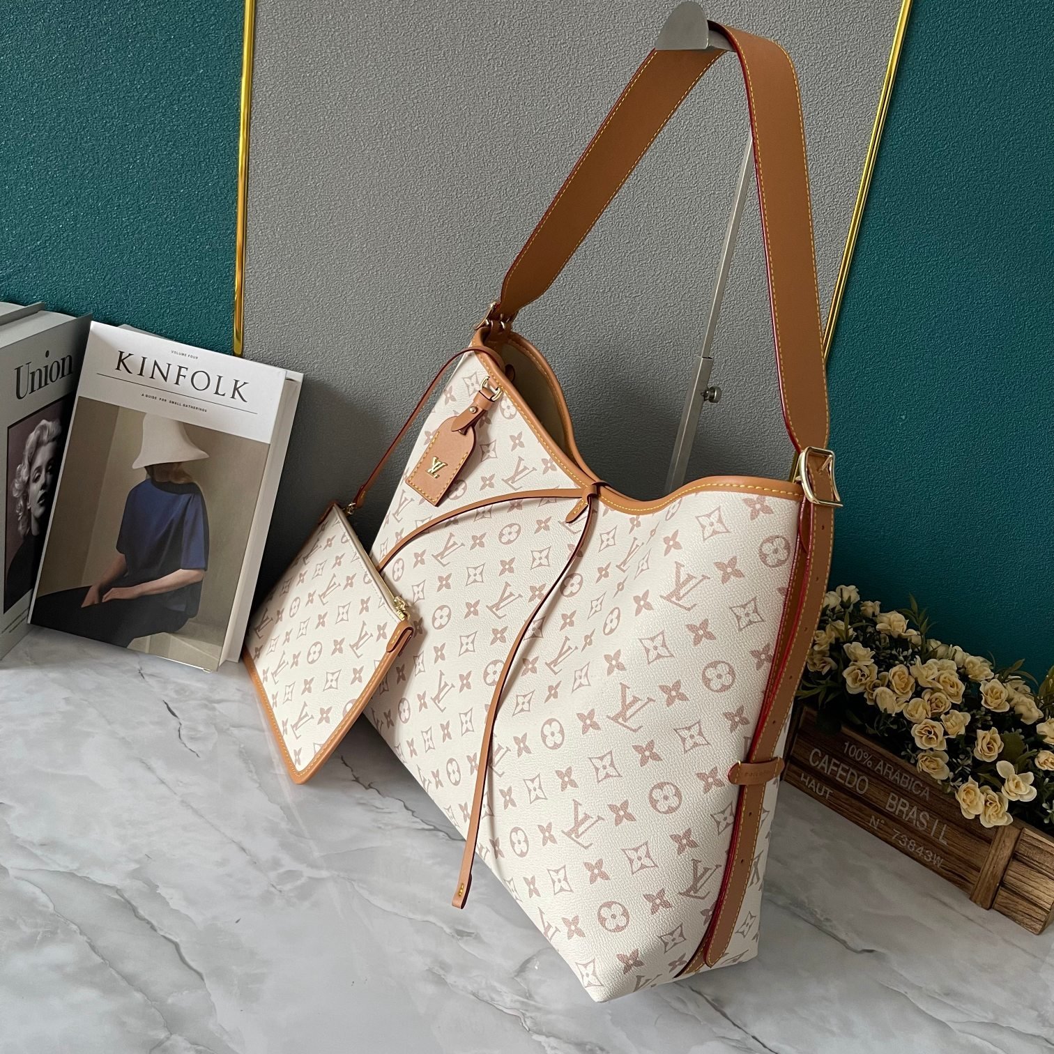 LOUIS VUITTON