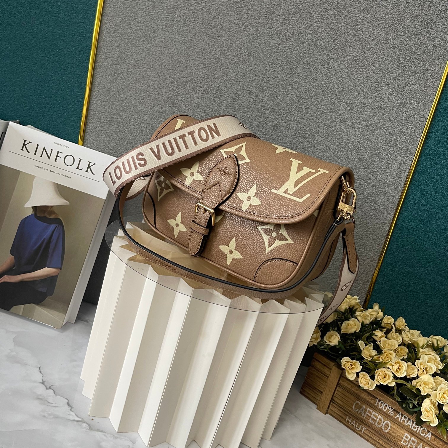 LOUIS VUITTON