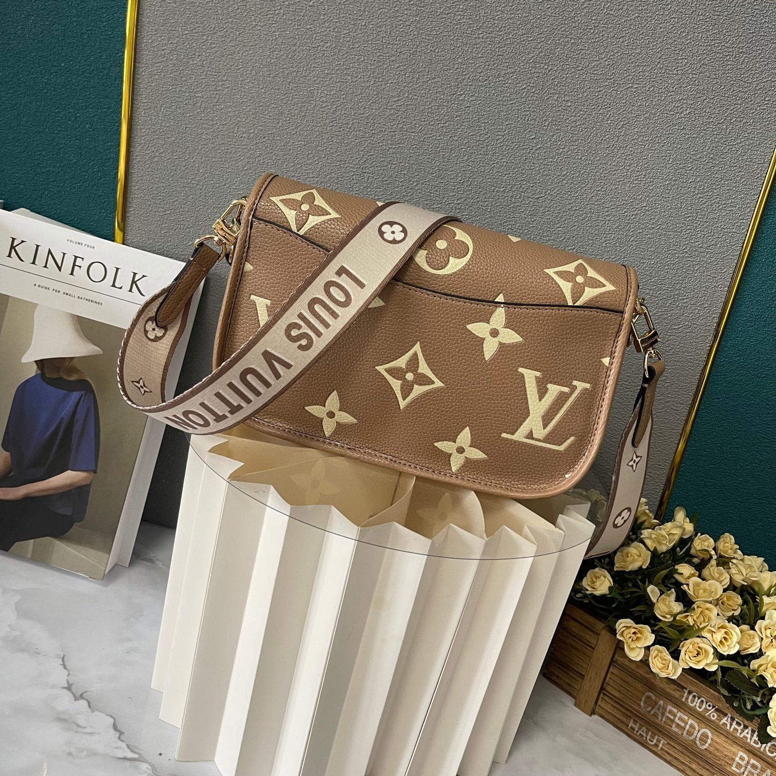 LOUIS VUITTON