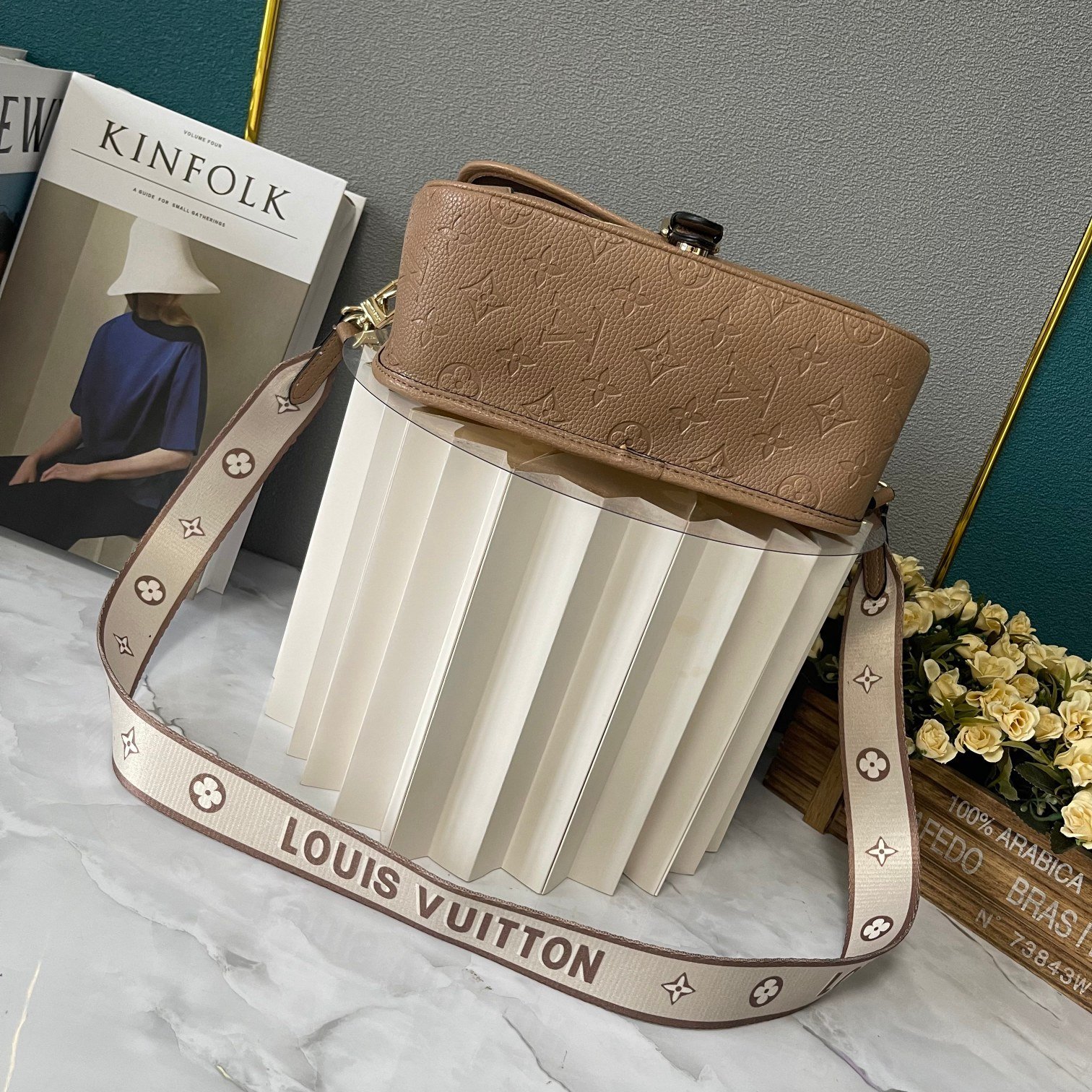 LOUIS VUITTON