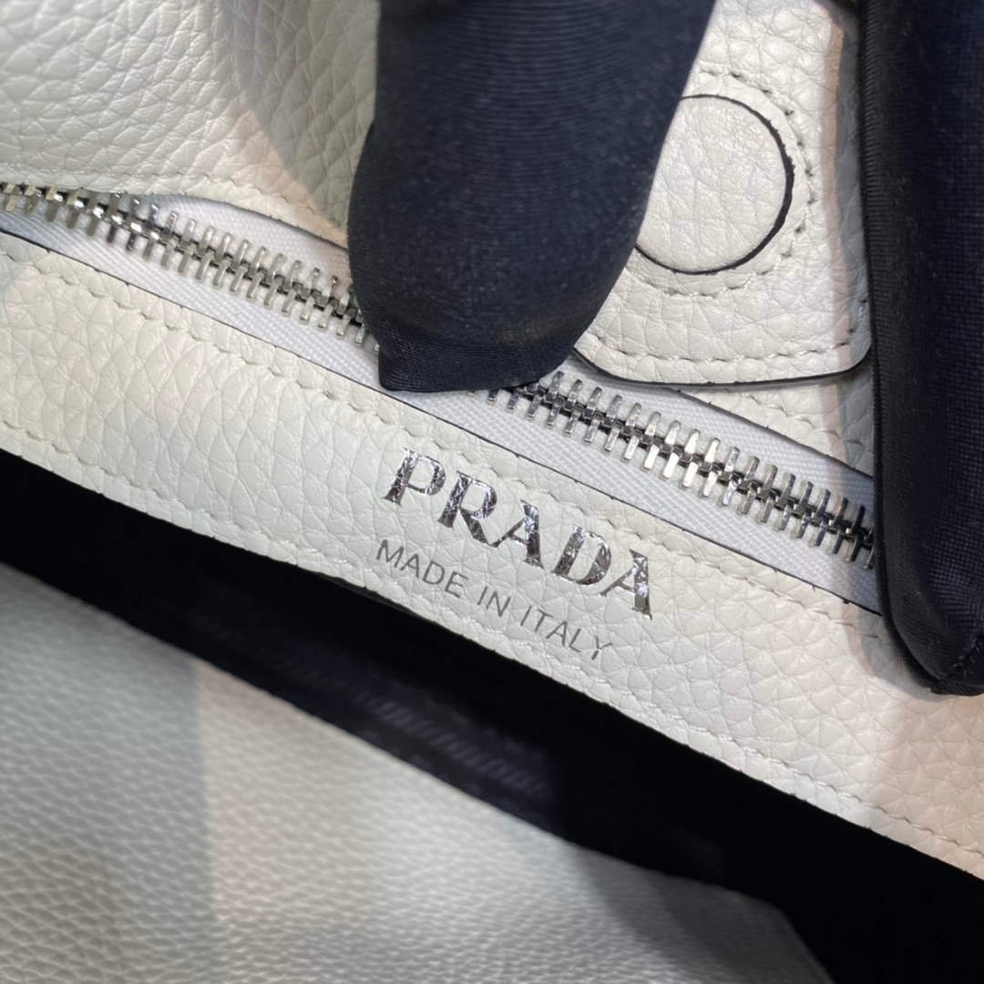 Replica Prada Leather hobo bag 1BC073 white