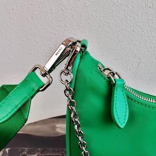 Replica Prada 1BH204 Prada Re-Edition 2005 Nylon Bag Green