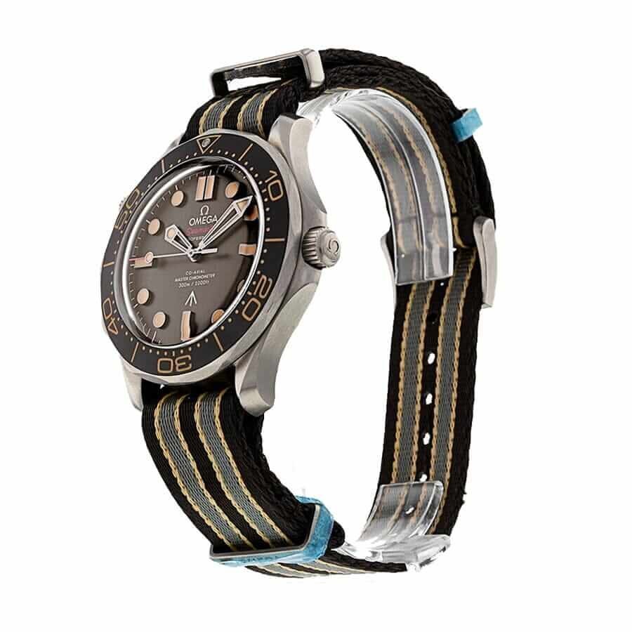 Omega 8806 Replica
