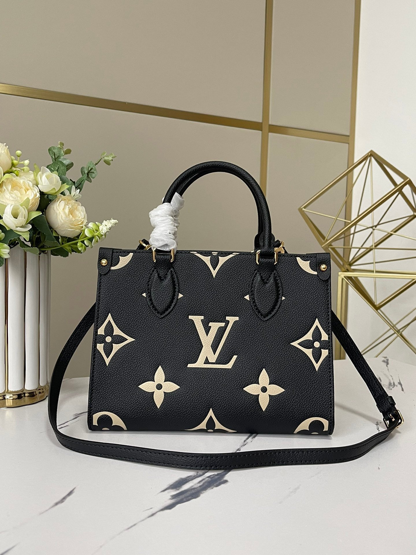 LOUIS VUITTON M45659