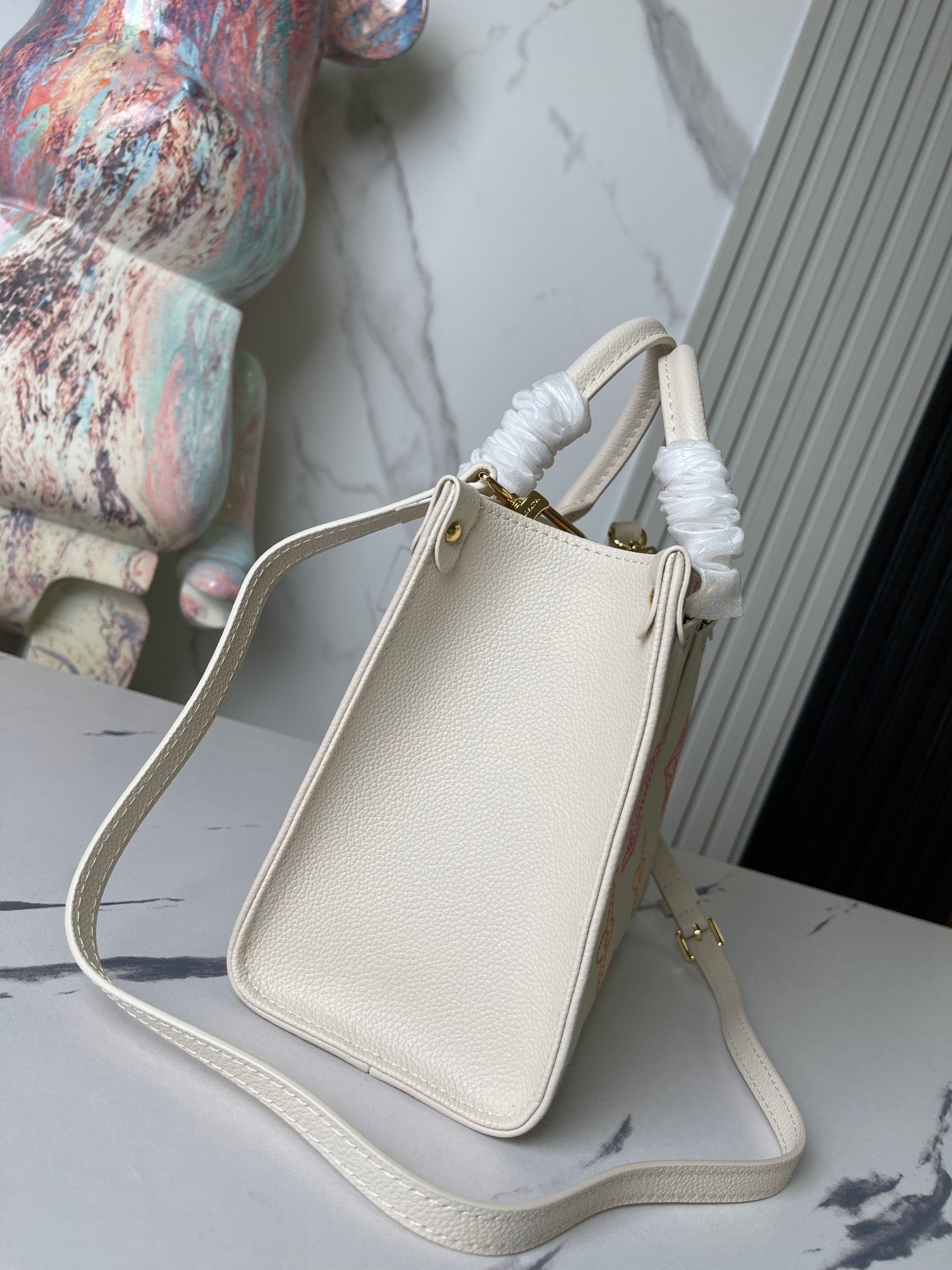 Louis Vuitton / LV Onthego M45653 size:25*19*11.5cm