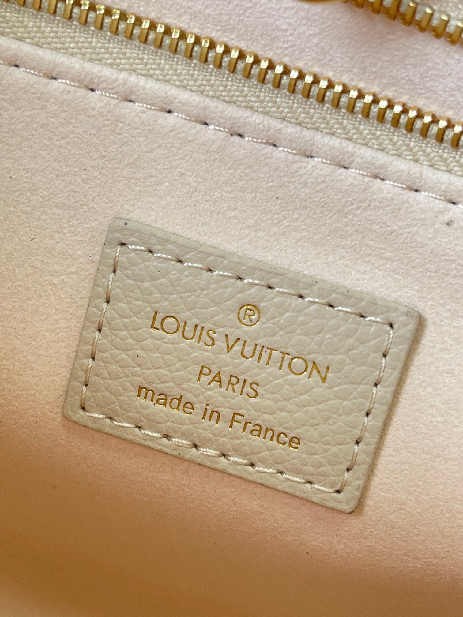 Louis Vuitton / LV Onthego M45653 size:25*19*11.5cm