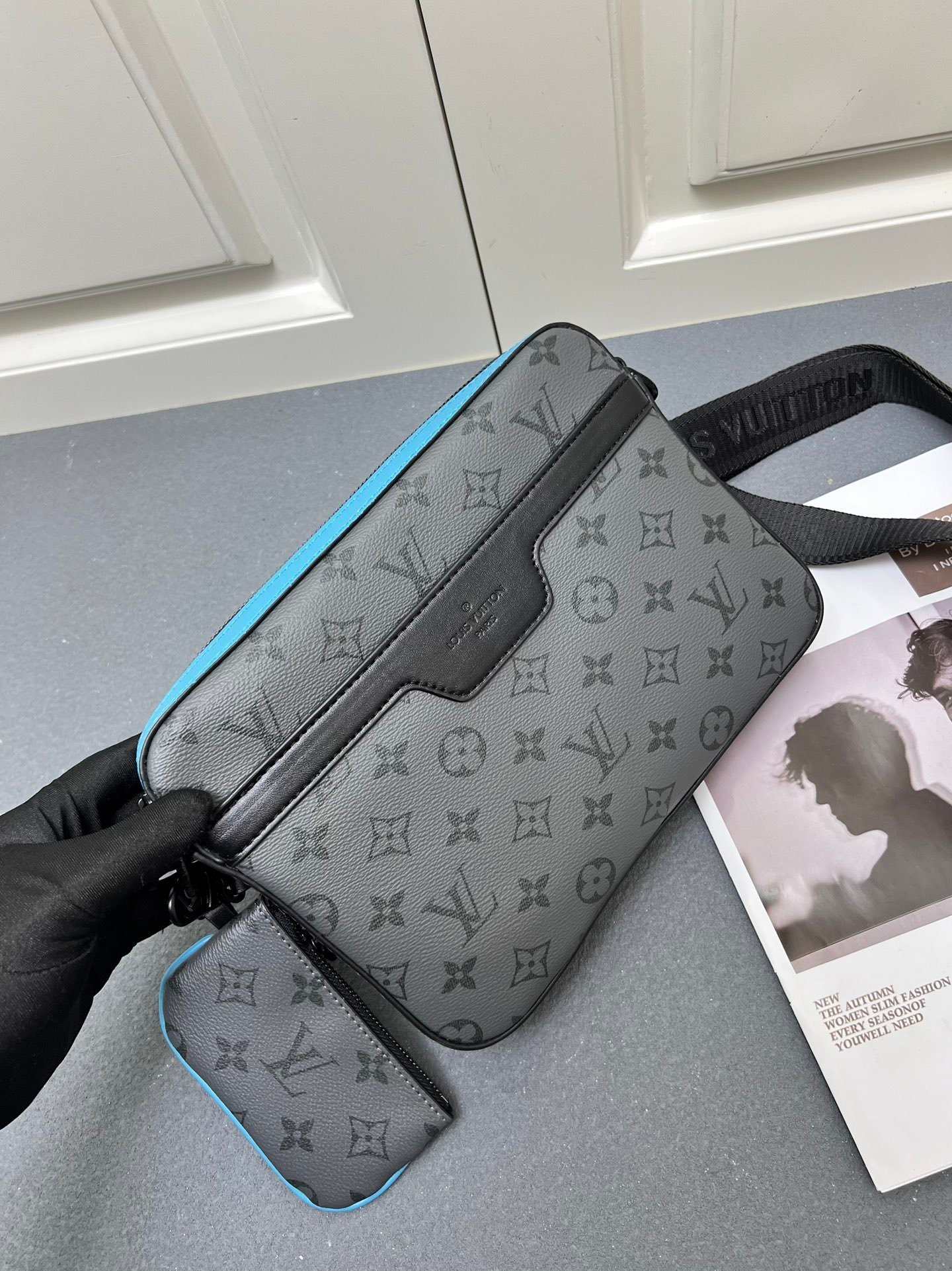 LOUIS VUITTON