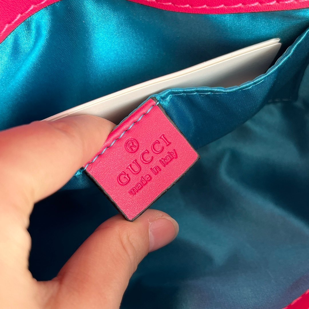 GUCCI